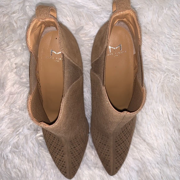 Marc Fisher Ankle Booties Arwen Heeled Size 10 - Picture 12 of 13